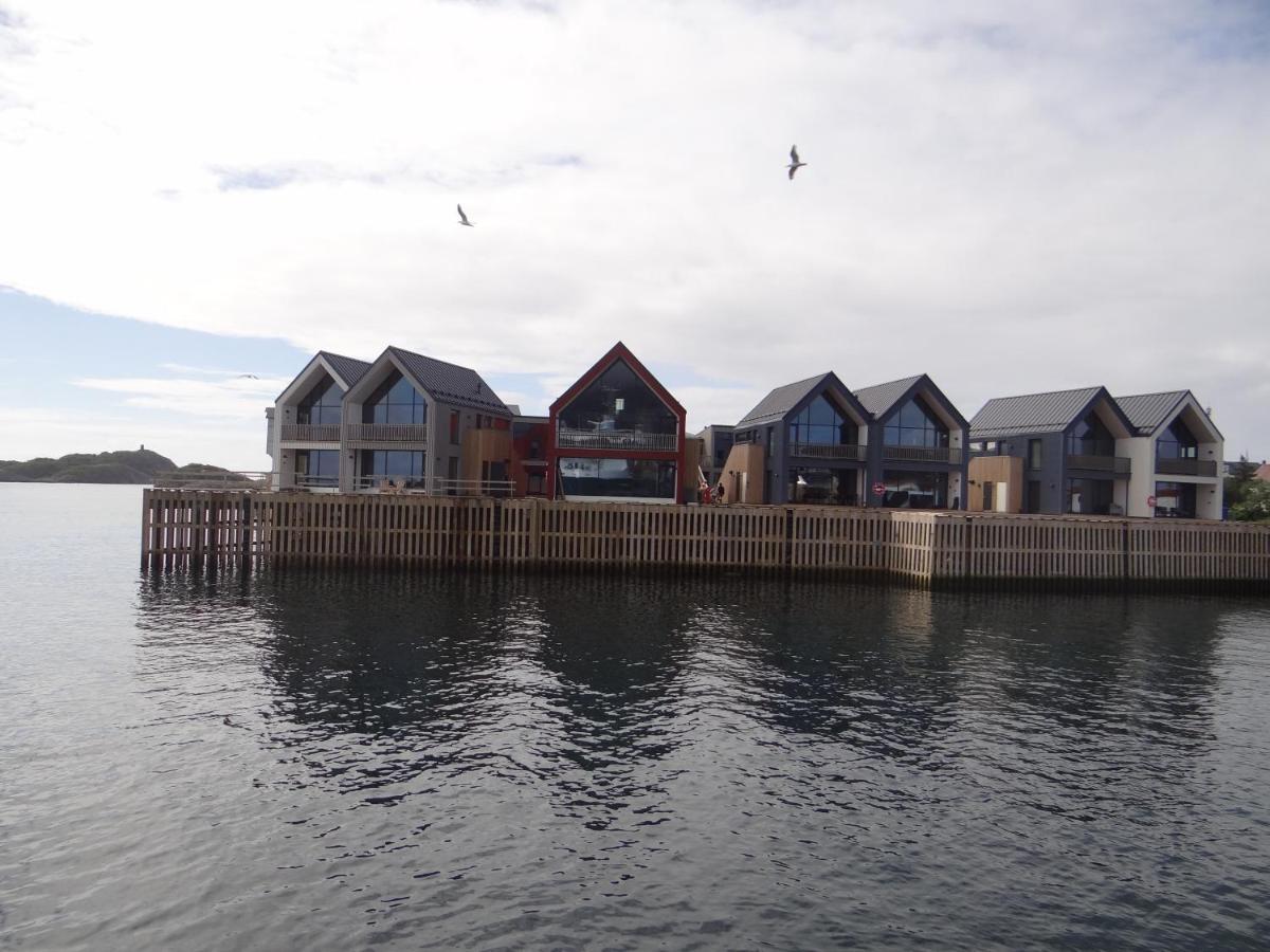 Lofoten Bryggeleiligheter Henningsvaer Exterior foto